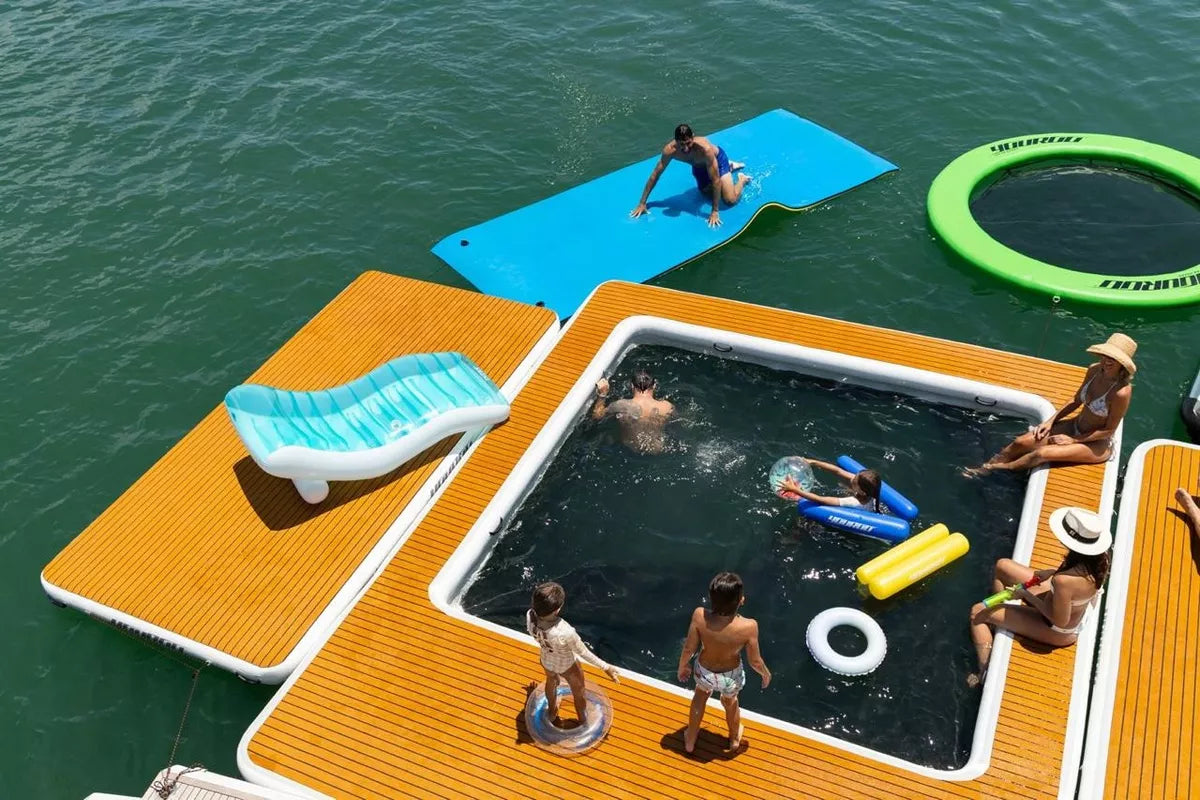 Piscina Flutuante Inflável E Plataforma Náutica Youroo 20m²