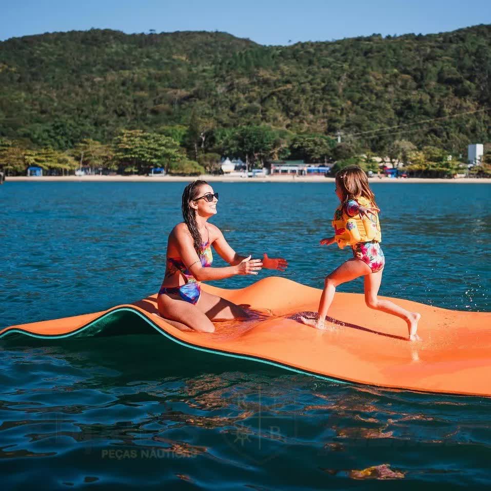 Tapete Flutuante Gigante Para Mar E Piscina Pronta Entrega