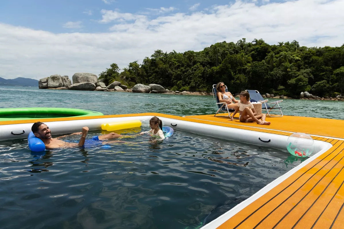 Piscina Flutuante Inflável E Plataforma Náutica Youroo 20m²