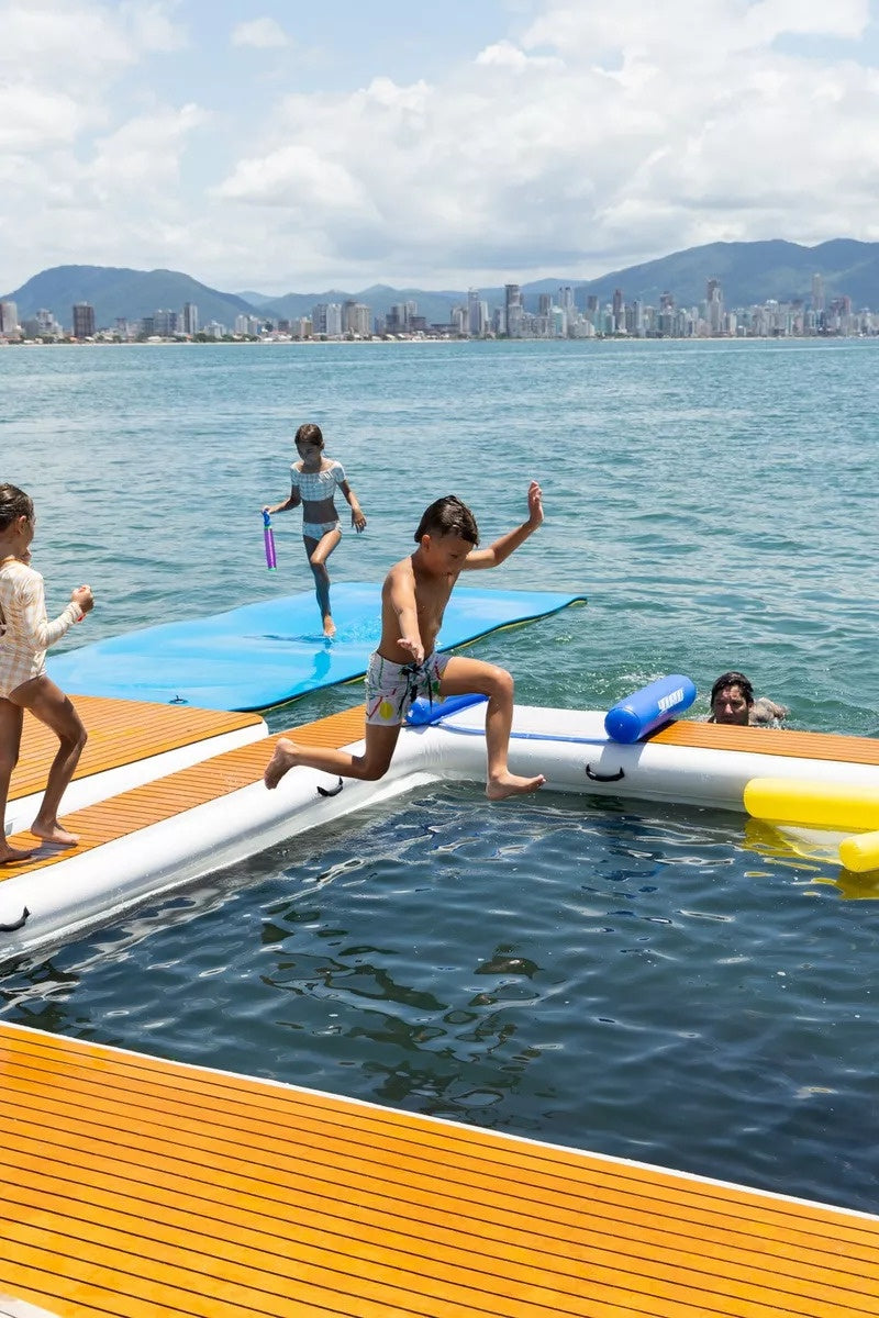 Piscina Flutuante Inflável E Plataforma Náutica Youroo 20m²