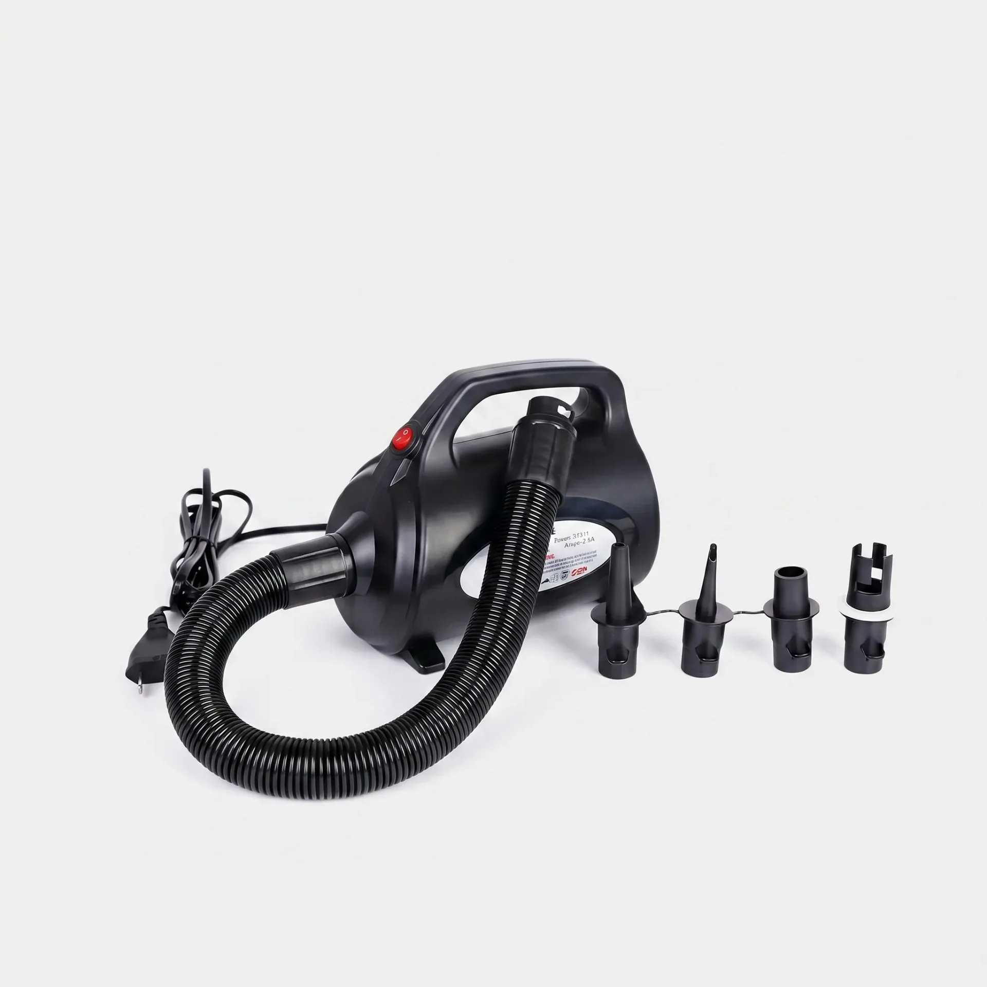 Bomba de ar elétrica 110v YouRoo conectada a um produto inflável náutico