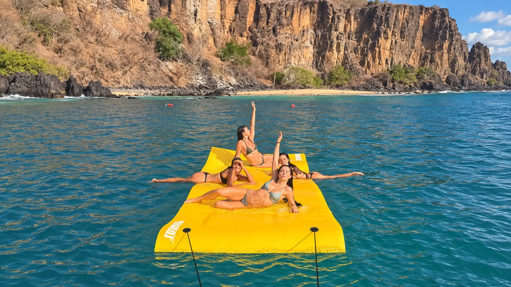 Jade picon em tapete gigante flutuante