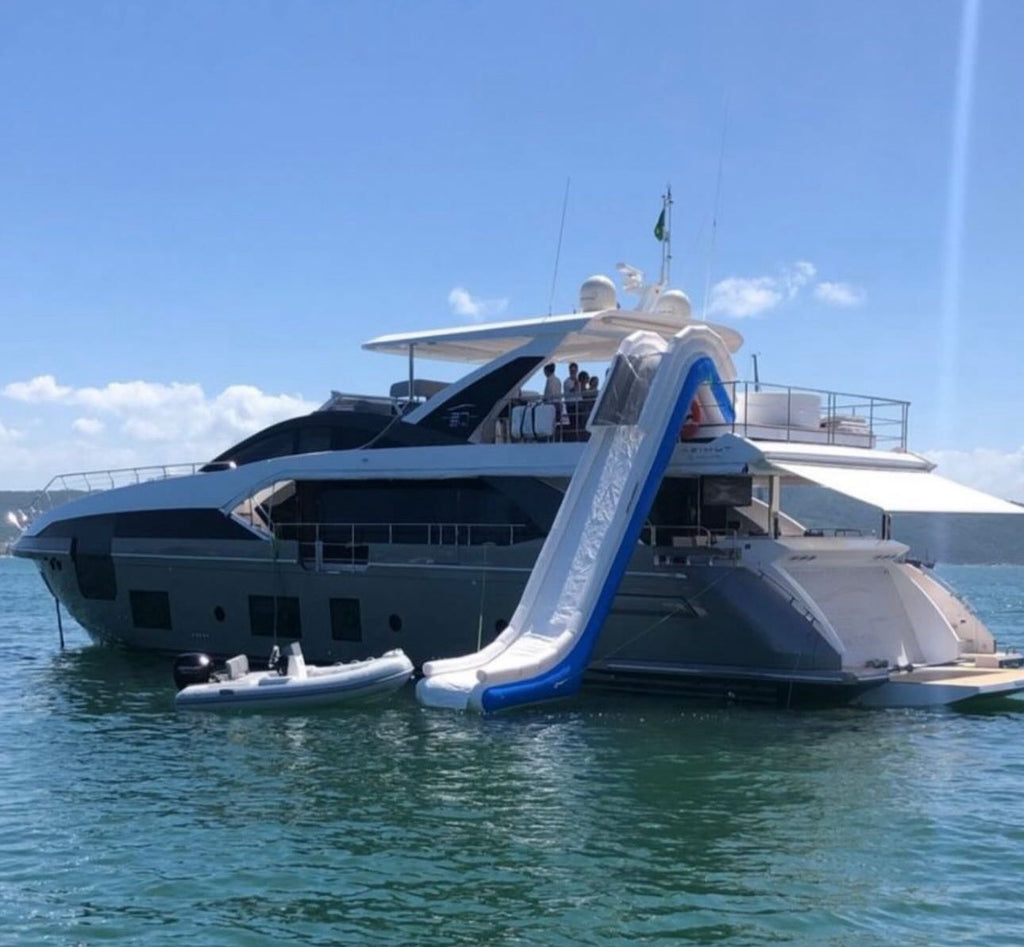 Escorregador inflável para barcos