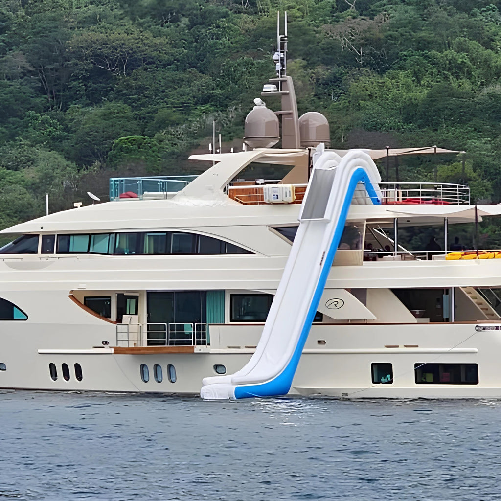 Escorregador inflável para barcos
