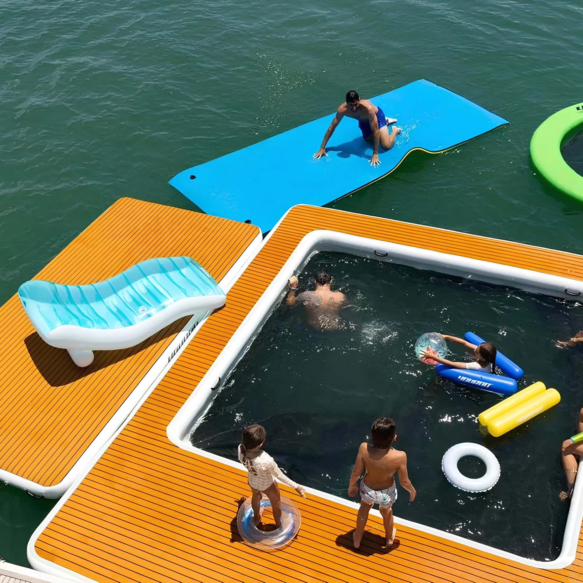 Piscina Flutuante Inflável